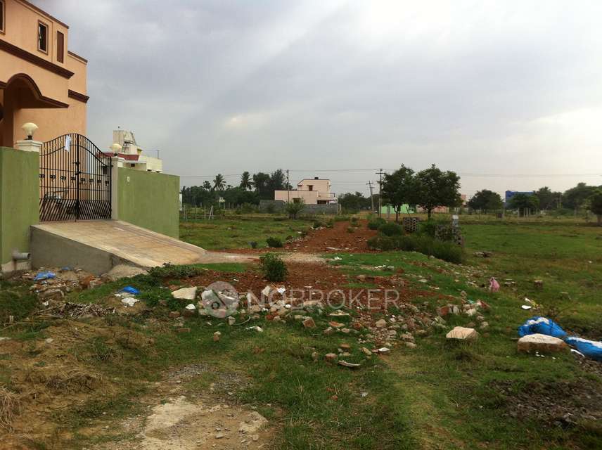 Plot For Sale  In Siruniam