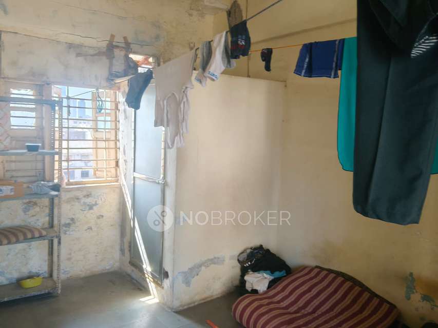 Shared Room for Male In 1 RK  In C. P Tank Circle In Girgaon