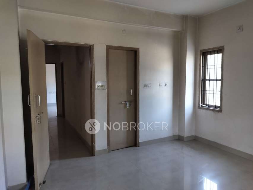 3 BHK Flat In Rail Vihar Phase 3,  For Sale  In Serilingampalli