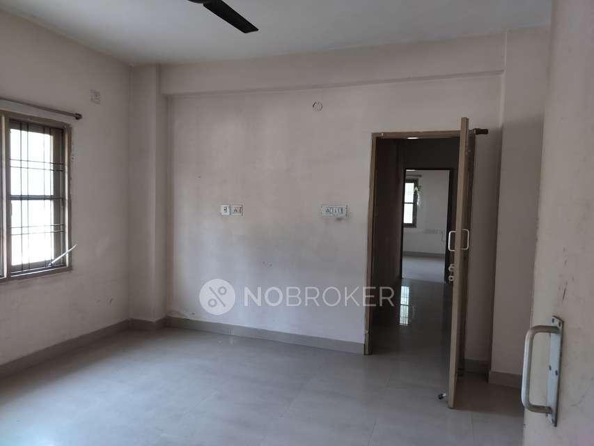 3 BHK Flat In Rail Vihar Phase 3,  For Sale  In Serilingampalli
