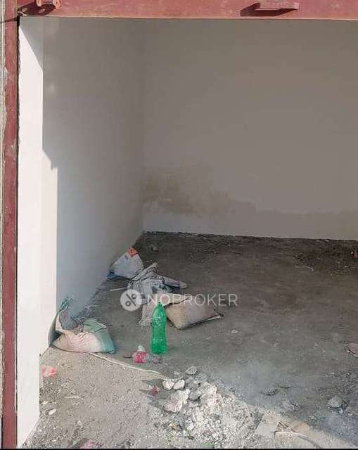 Shop in La Solara, Greater_noida for sale 