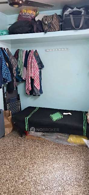 1 RK Flat In Chimnya Ganpati Hsg Soc for Rent  In 1374, Near Chimnya Ganapati Chowk