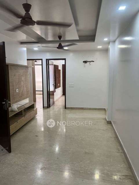 3 BHK Flat for Rent  In Shalimar Bagh