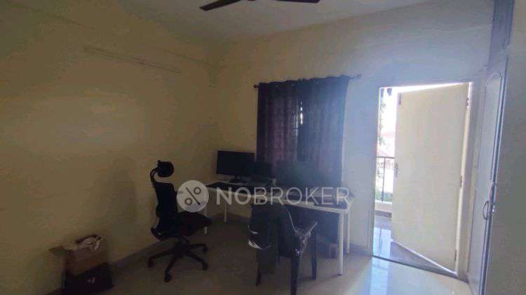 Single Room for Male In 3 BHK  In Saf Tejas Bloomingdale In Old Madras Road, Bangalore