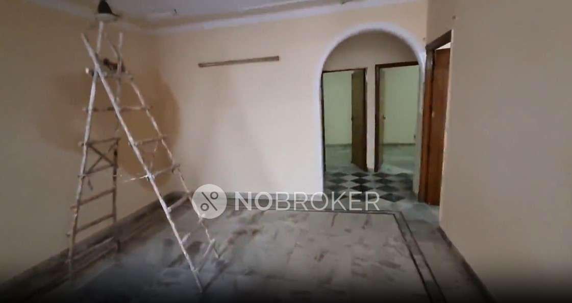 3 BHK Flat For Sale  In Govindpuri Extension