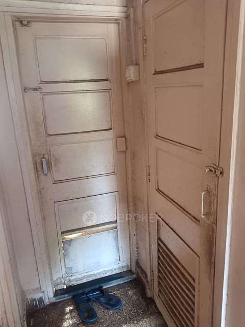 Shared Room for Male In 1 BHK  In Shaniwar Peth