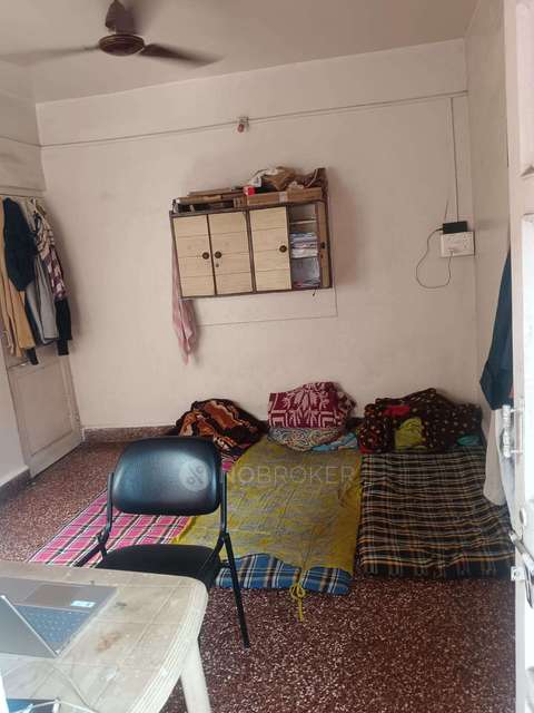 Shared Room for Male In 1 BHK  In Shaniwar Peth