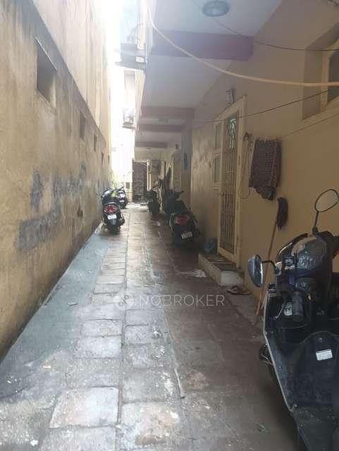 2 BHK Flat In Sathya Apartments For Sale  In Mylapore