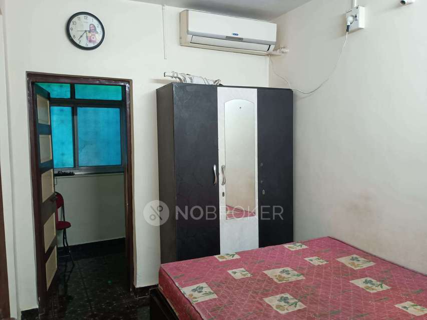 1 BHK Flat In Gayatri Chayya Apt for Rent  In Karnik Road