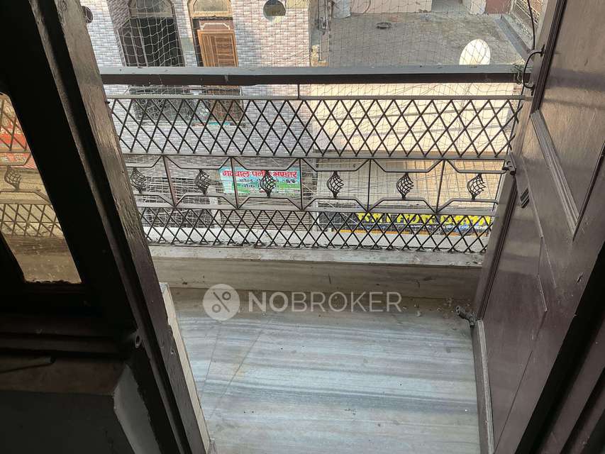 3 BHK Flat for Rent  In Swaroop Nagar