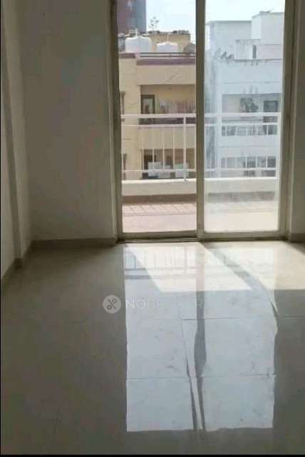 Single Room for Female In 2 BHK  In Pashankar Guruprasad In Hinjawadi