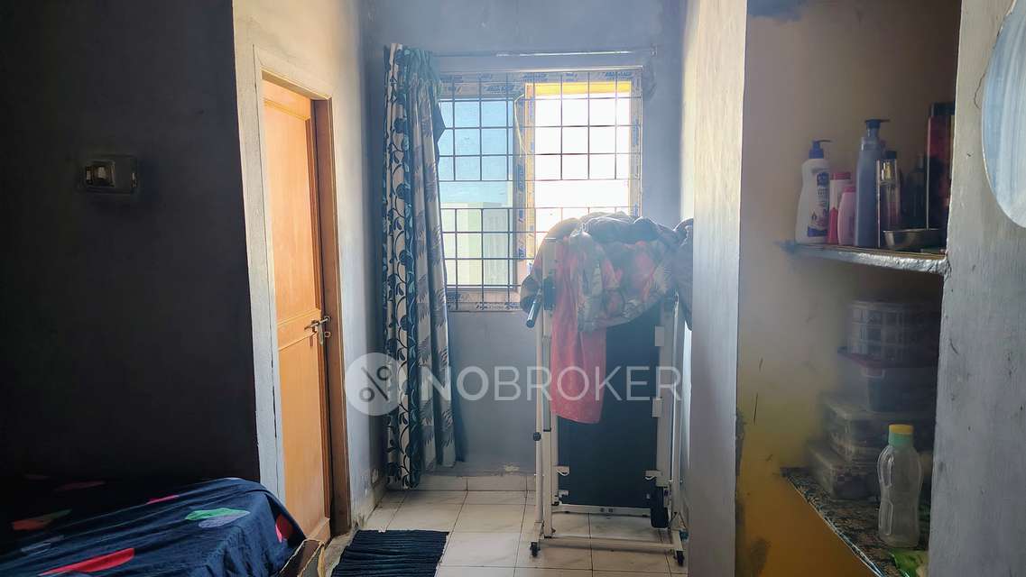 2 BHK Flat In Ravi Krishna Residency For Sale  In Moti Nagar