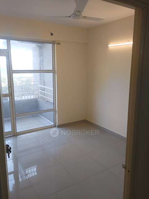 3 BHK Flat In Pyramid Altia for Rent  In Sector 70