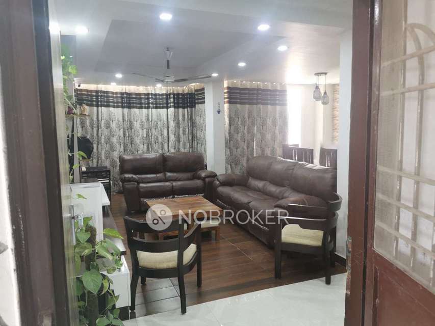 4 BHK Flat In Vidhya Group Apartment, Ashok Vihar Phase Iii Extension, Ashok Vihar Phase Iii  For Sale  In Ashok Vihar Phase Iii Extension