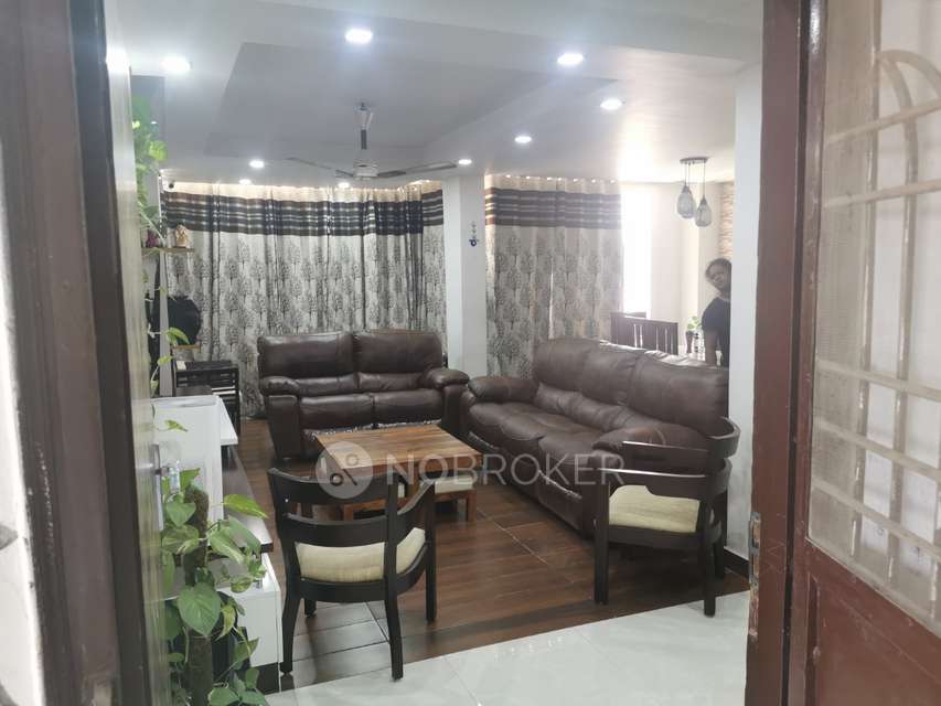 4 BHK Flat In Balaji Apartment, Ashok Vihar Phase Iii Extension, Ashok Vihar Phase Iii Extension For Sale  In Ashok Vihar Phase Iii Extension