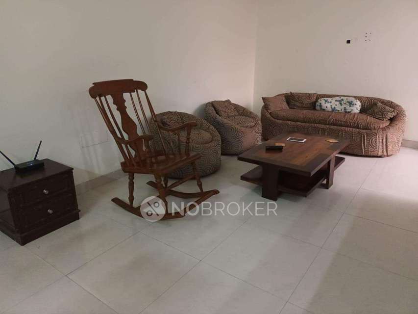 2 BHK Flat In Yamuna Apartment, Alaknanda For Sale  In Alaknanda