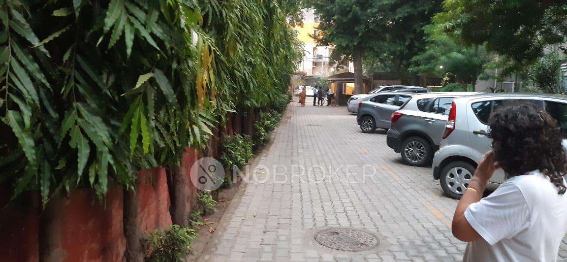 2 BHK Flat In Yamuna Apartment, Alaknanda For Sale  In Alaknanda