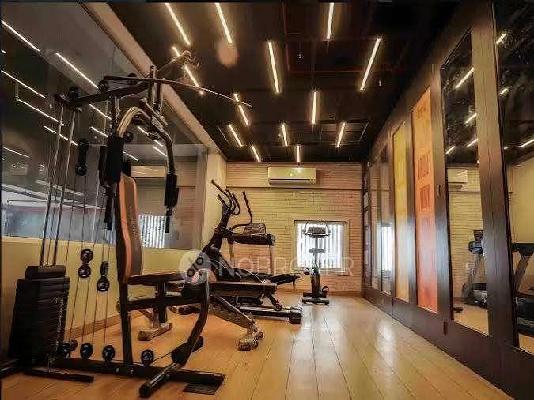 2 BHK Flat In Raja Trishaan For Sale  In  Khar, Western Suburbs