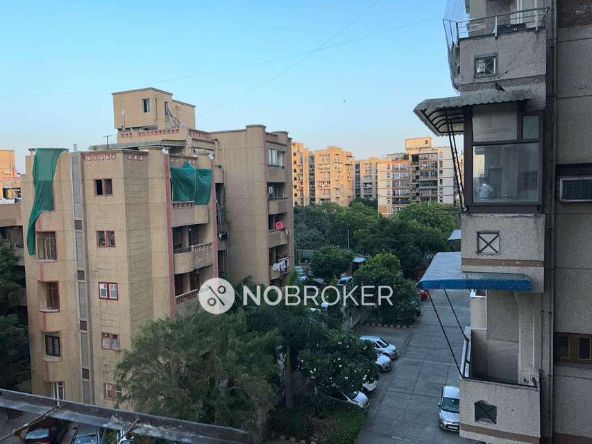 3 BHK Flat In Management Apartments For Sale  In Dwarka