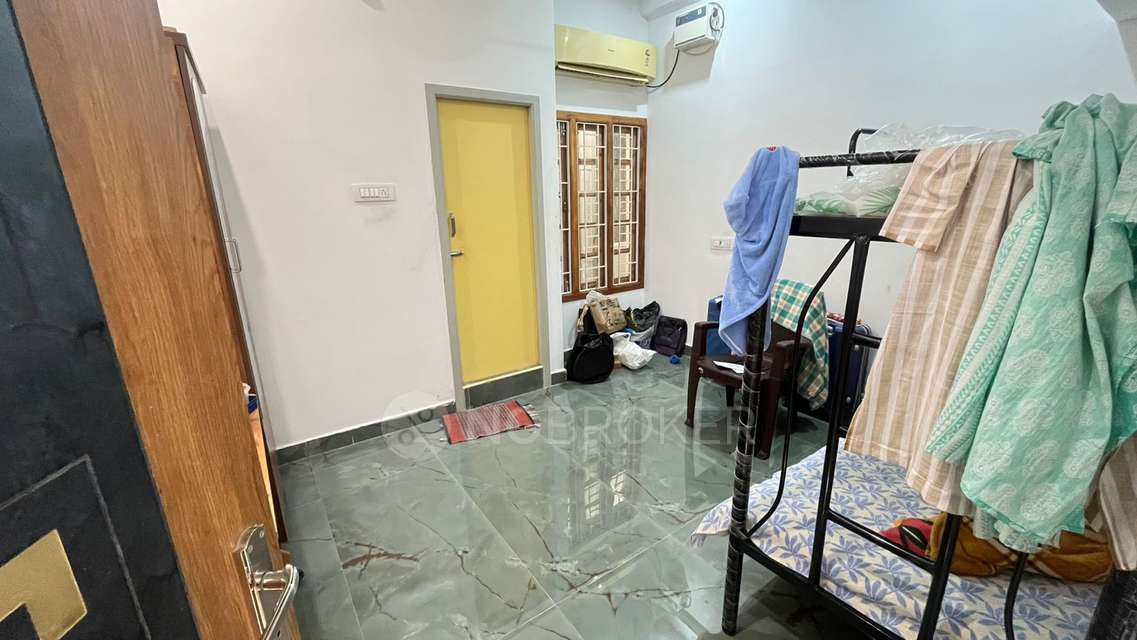 2 BHK House for Rent  In 4, Voc Street
