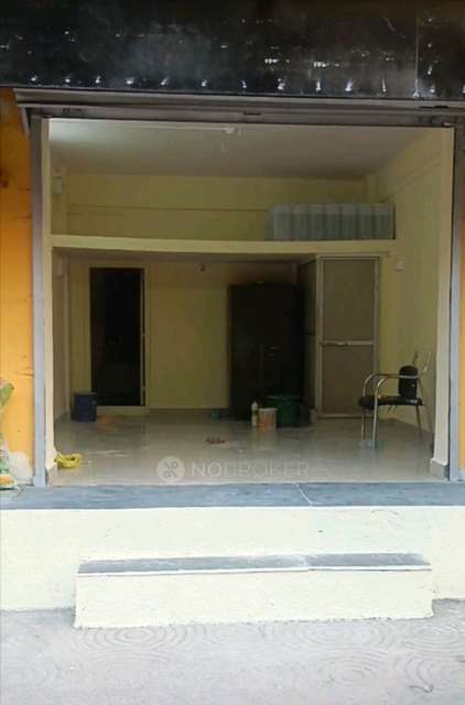 Shop in Currey Road Bridge, Mumbai for sale 