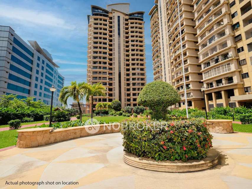 2 BHK Flat In Shree Maha Laxmi Chs  For Sale  In Mulund East