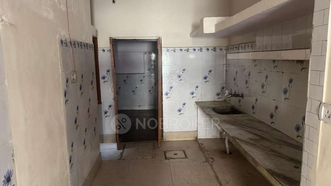 1 BHK House for Rent  In Sector 3