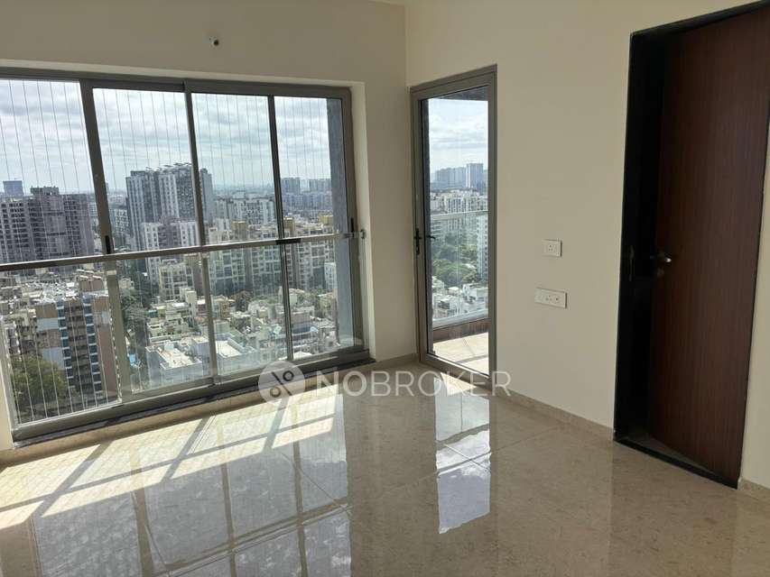 Single Room for Male In 3 BHK  In Vj Yashwin Nuovo Centro (ync), Yashwin Nuovo Centro In Wakad