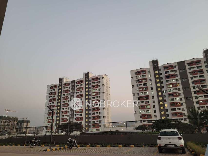 Single Room for Female In 2 BHK  In Vilas Yashwin Sukhniwas In Bhoirwadi