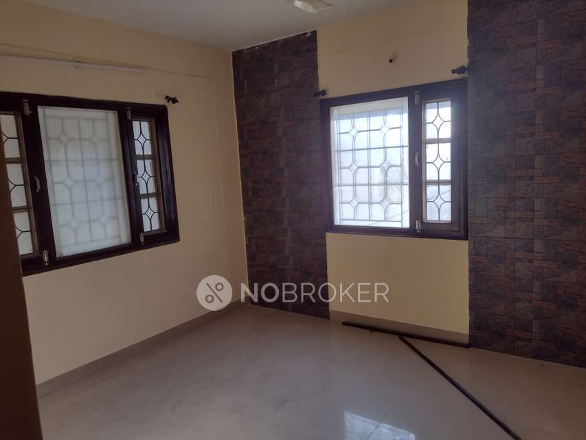 2 BHK Flat In Vijayalakshmi Niwas, Karthik Nagar, Lrde Layou for Rent  In Vijayalakshmi Nivas