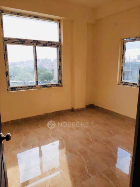 3 BHK Flat In Success Heights Apartment for Rent  In Narsingi, Hyderabad
