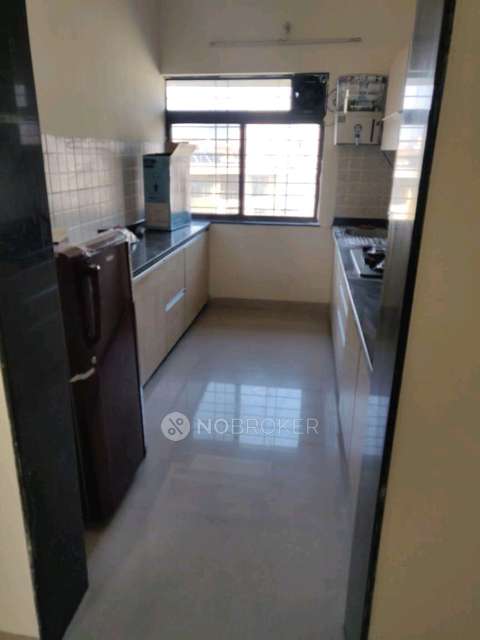 Single Room for Female In 3 BHK  In Kalpataru Splendour In Wakad