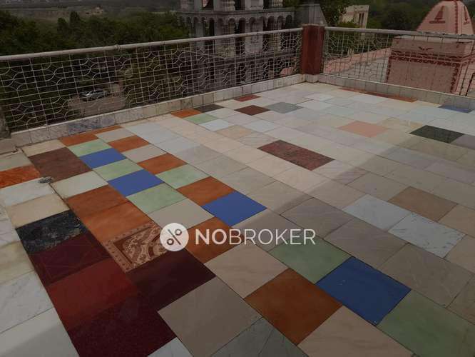 2 BHK Flat For Sale  In Nehru Vihar