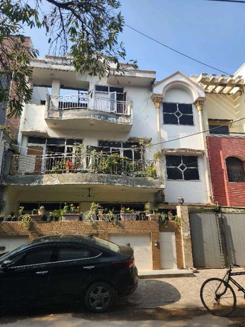 4+ BHK House For Sale  In 60, J Block, Sector 41, Noida, Uttar Pradesh 201303, India