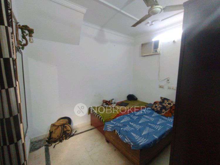 Single Room for Male In 1 BHK  In Block E,west Patel Nagar In Patel Nagar