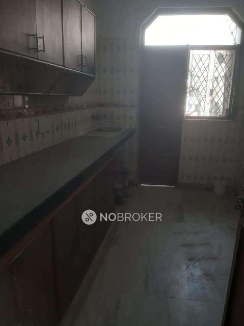 2 BHK Flat In Dhirpur, Delhi 9 For Sale  In Mukherjee Nagar