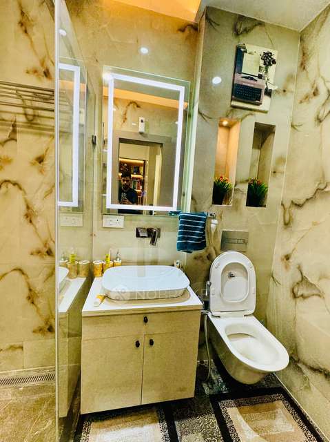 3 BHK Flat In Mahagun Mansion For Sale  In Indirapuram