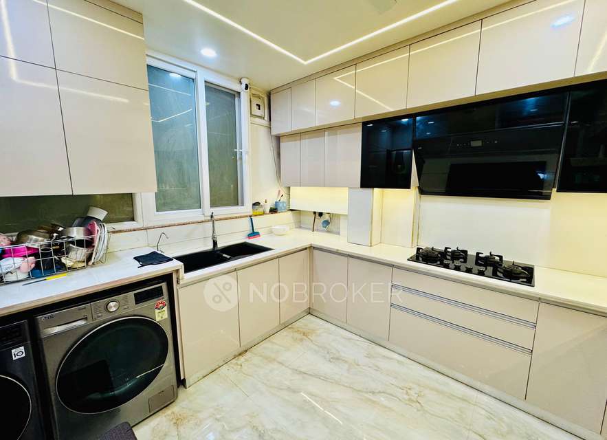 3 BHK Flat In Mahagun Mansion For Sale  In Indirapuram