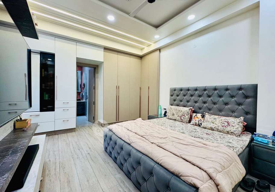 3 BHK Flat In Mahagun Mansion For Sale  In Indirapuram