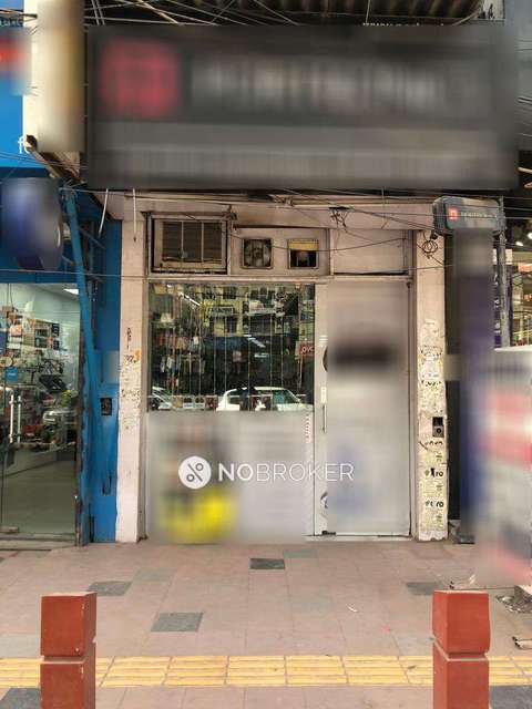 Showroom in Laxmi Nagar, Delhi for sale 
