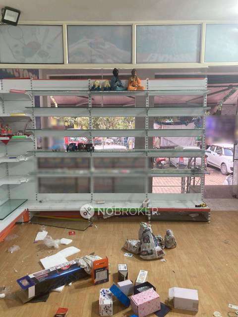 Shop in Sector 11, Gurgaon for sale 