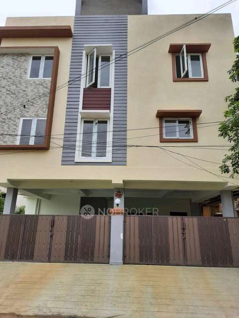 1 BHK Flat In Park Avenue for Lease  In 7, 10th Street