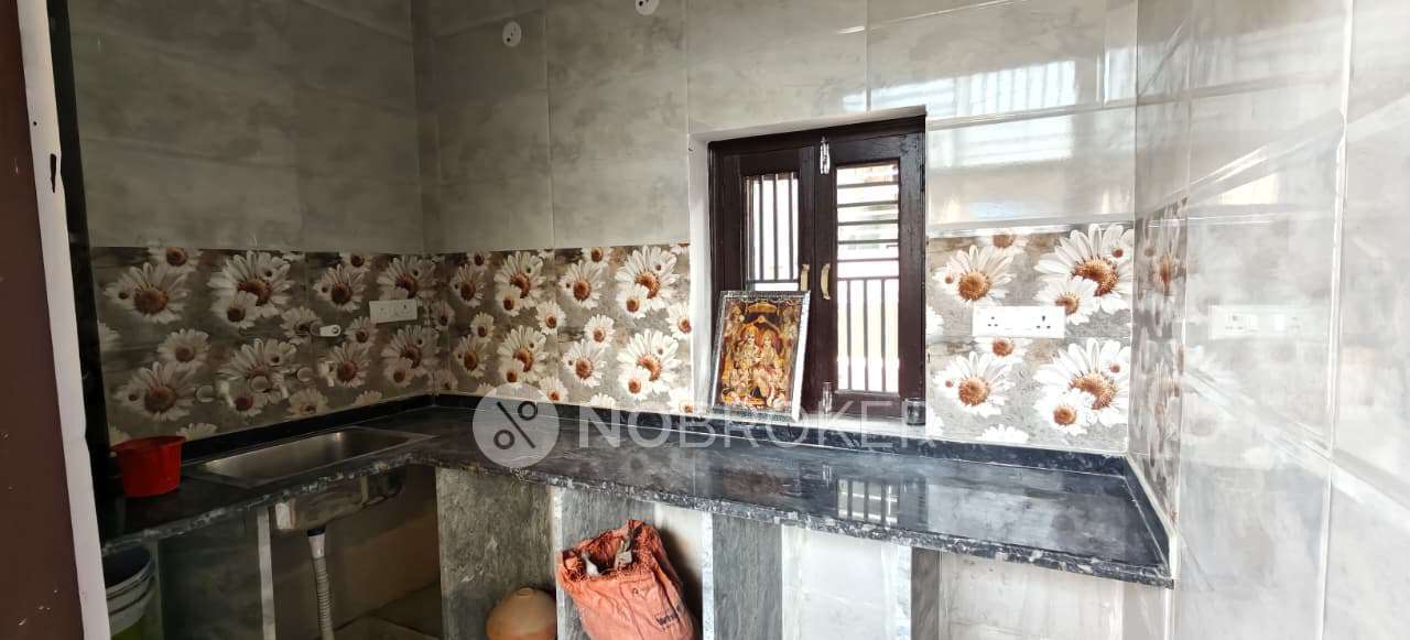 PG for Anyone in Jindal Market