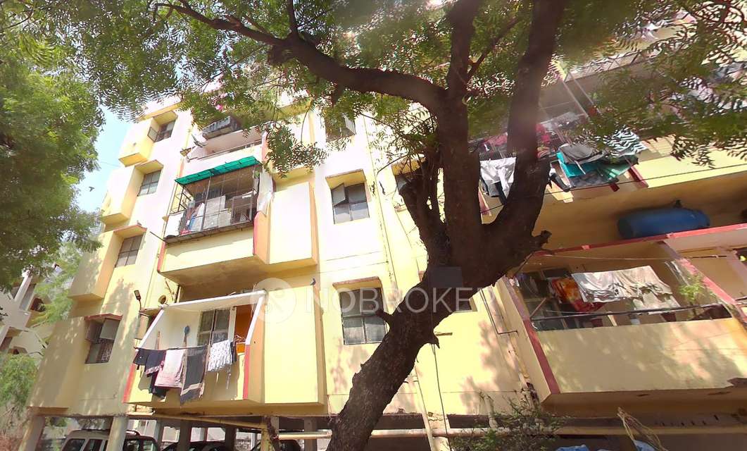 1 BHK Flat In Surya Saroja Apartment for Rent  In Dilsukhnagar