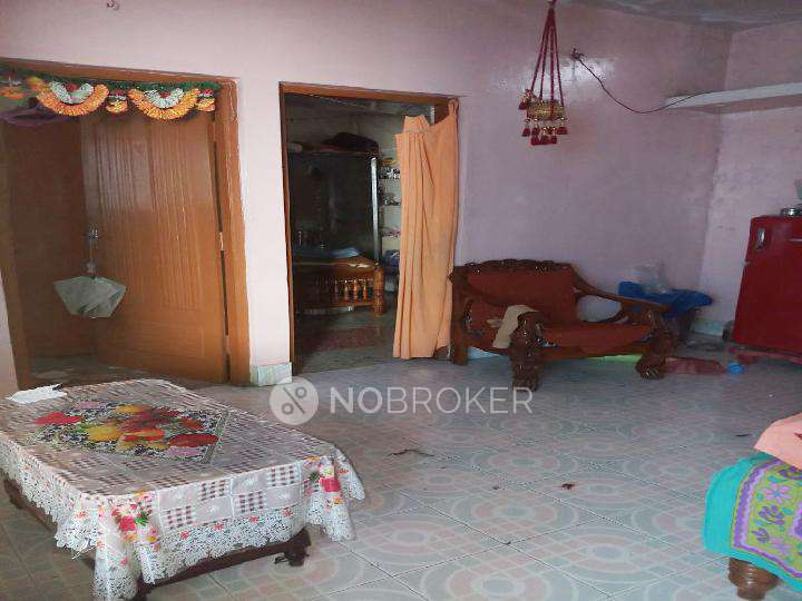 2 BHK Flat In Area for Rent  In Azad Nagar