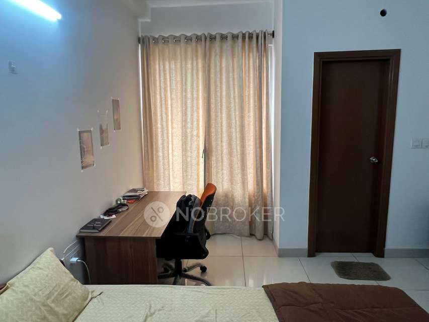 Single Room for Male In 3 BHK  In Purva Whitehall, Sarjapur Road In Ambalipura