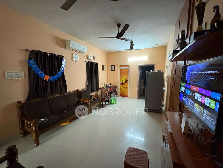 2 BHK House for Rent  In Kovur E.b. Office