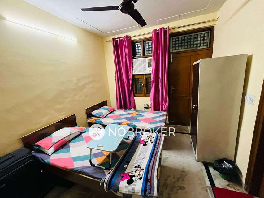 PG for Girls in Kakrola 