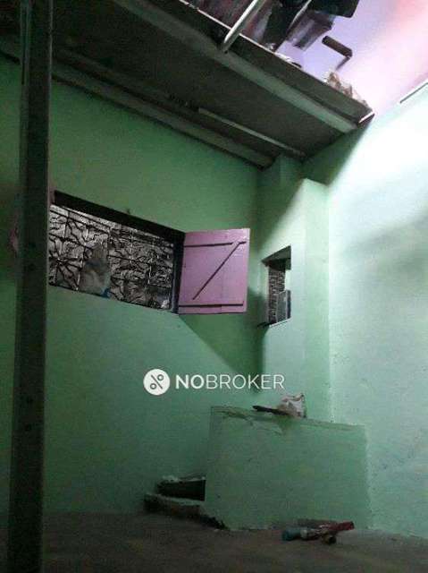 1 RK House for Rent  In Khar East