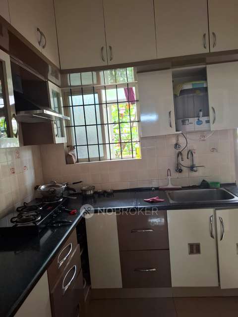 2 BHK Flat In Prabhavathi Windsor for Rent  In  Btm 4th Stage, Devarachiknahalli, Bommanahalli